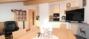 Apartment 'Melissa' with Mountain View, Balcony and Wi-Fi