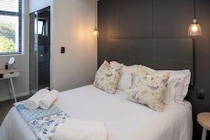 2 Schlafzimmer, Zimmersafe, Bügeleisen/Bügelbrett, kostenloses WLAN