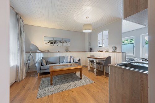 Apartment 'Am Kleve' with Private Terrace and Wi-Fi