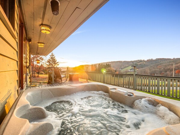 Terrace/patio - The Eagles Nest – Couples Escape (Ellicottville)