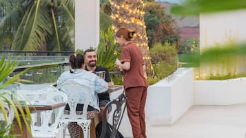 Bar (in der Unterkunft)