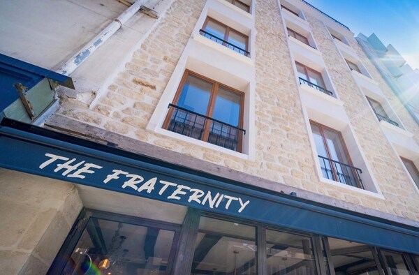 Fraternity-hotel - 11th arrondissement (district)