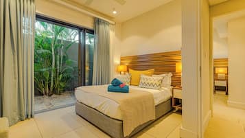 4 bedrooms, in-room safe, iron/ironing board, free WiFi