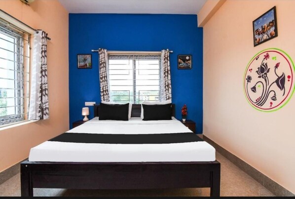 1 bedroom, free WiFi, bed sheets