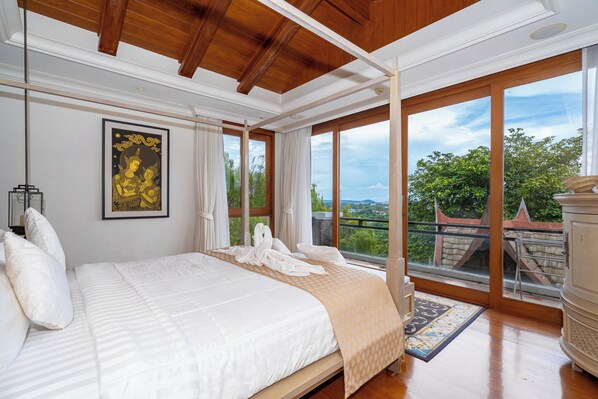 3 slaapkamers, een strijkplank/strijkijzer, wifi, beddengoed