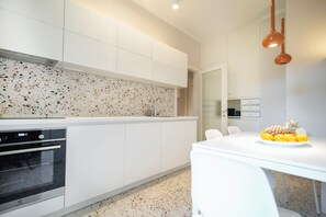 Deluxe Διαμέρισμα, Μη Καπνιστών | Ιδιωτική κουζίνα | Βραστήρας νερού