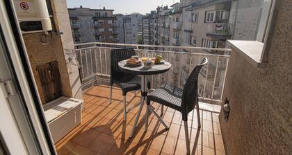 Amara Apartmnt *AMONAREN ETXEA*. Free WiFi, ROOMS, rent parking.
