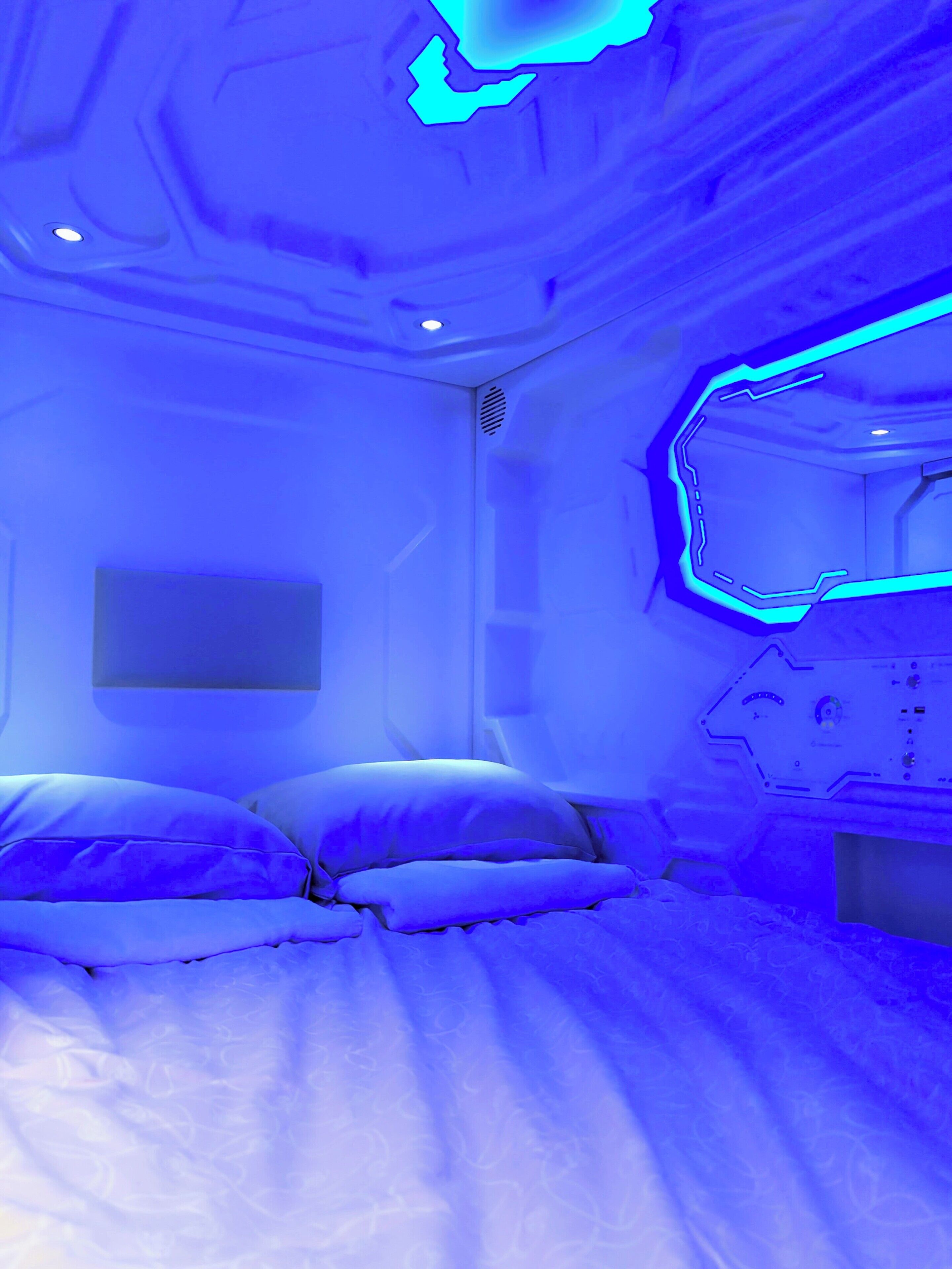 In-room safe, free WiFi