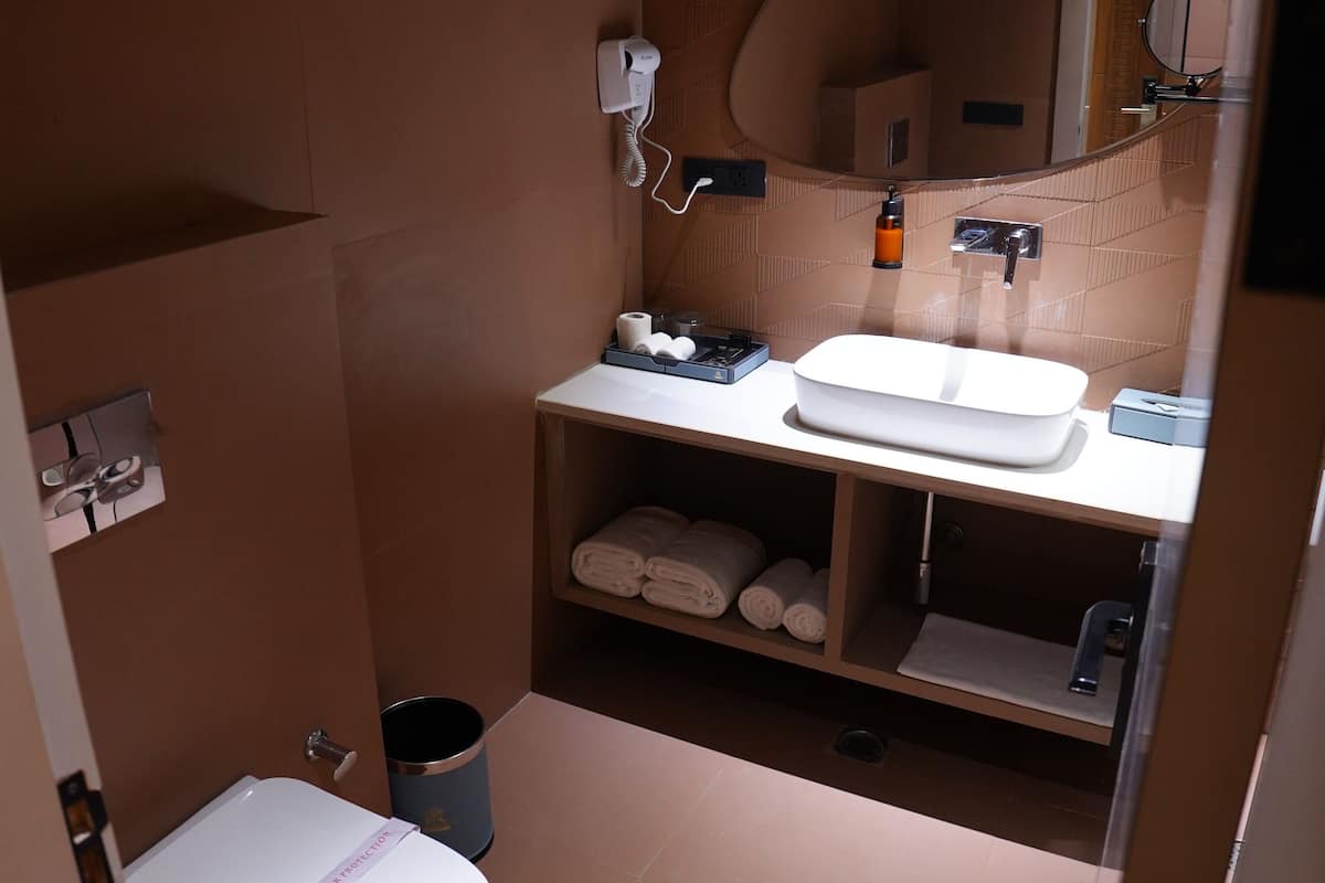 Shower, rainfall showerhead, hair dryer, slippers