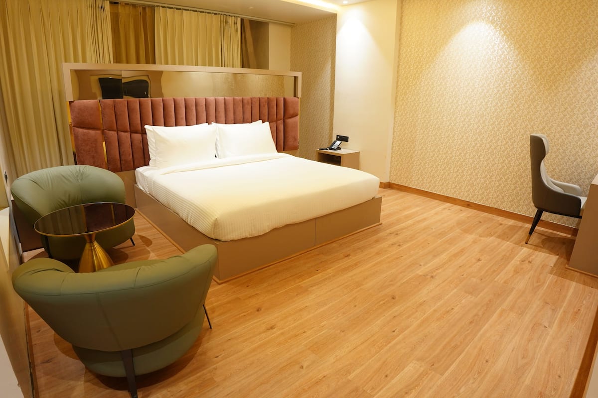 Doppia Executive | 1 camera, biancheria da letto di alta qualità, minibar, una scrivania