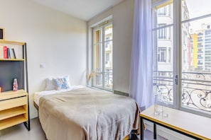 สตูดิโอ | Wi-Fi ฟรี