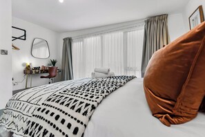 3 bedrooms, WiFi, bed sheets - Earthy Elegance: Nature Inspired Flat in Prime Location (London)