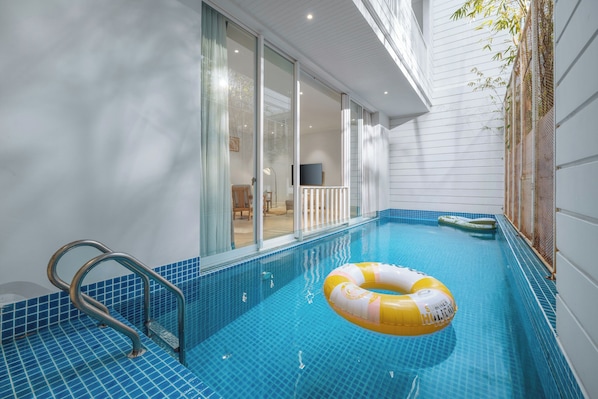 Una piscina techada
