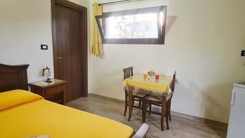 1 camera, Wi-Fi, lenzuola