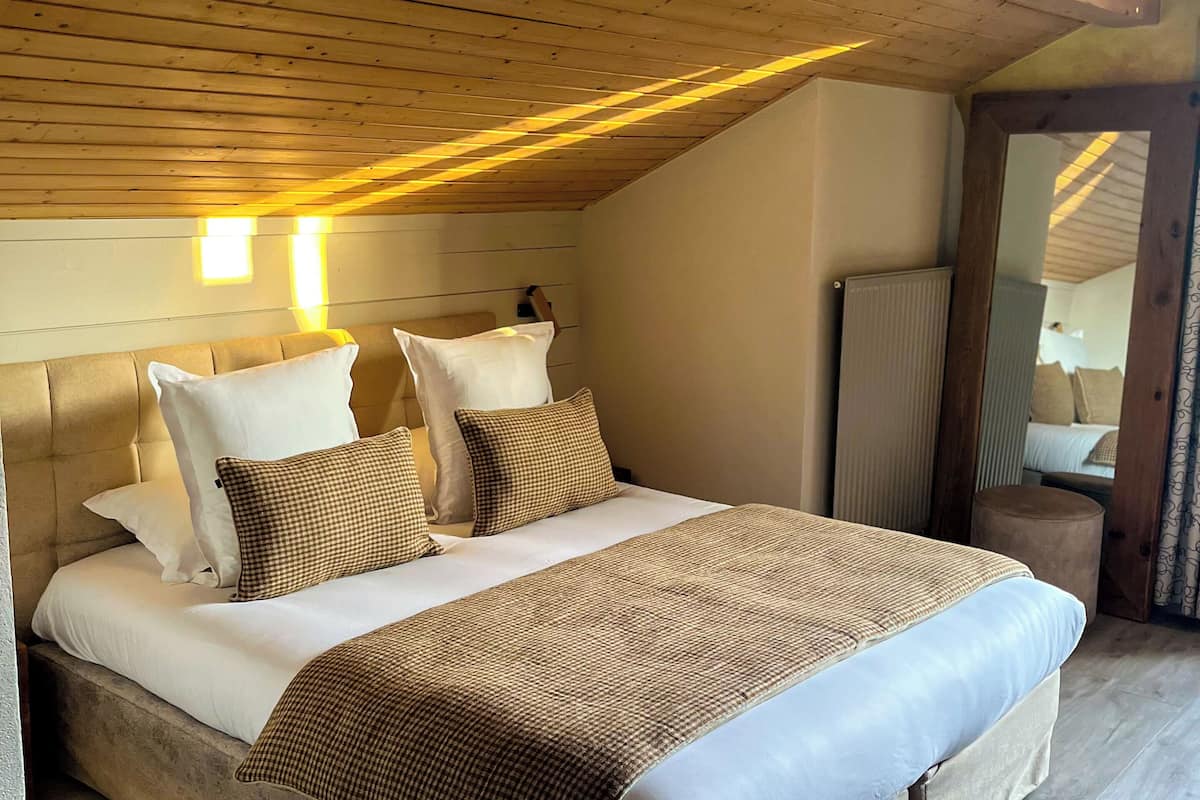Chambre Double ou avec lits jumeaux | Minibar, coffres-forts dans les chambres, bureau