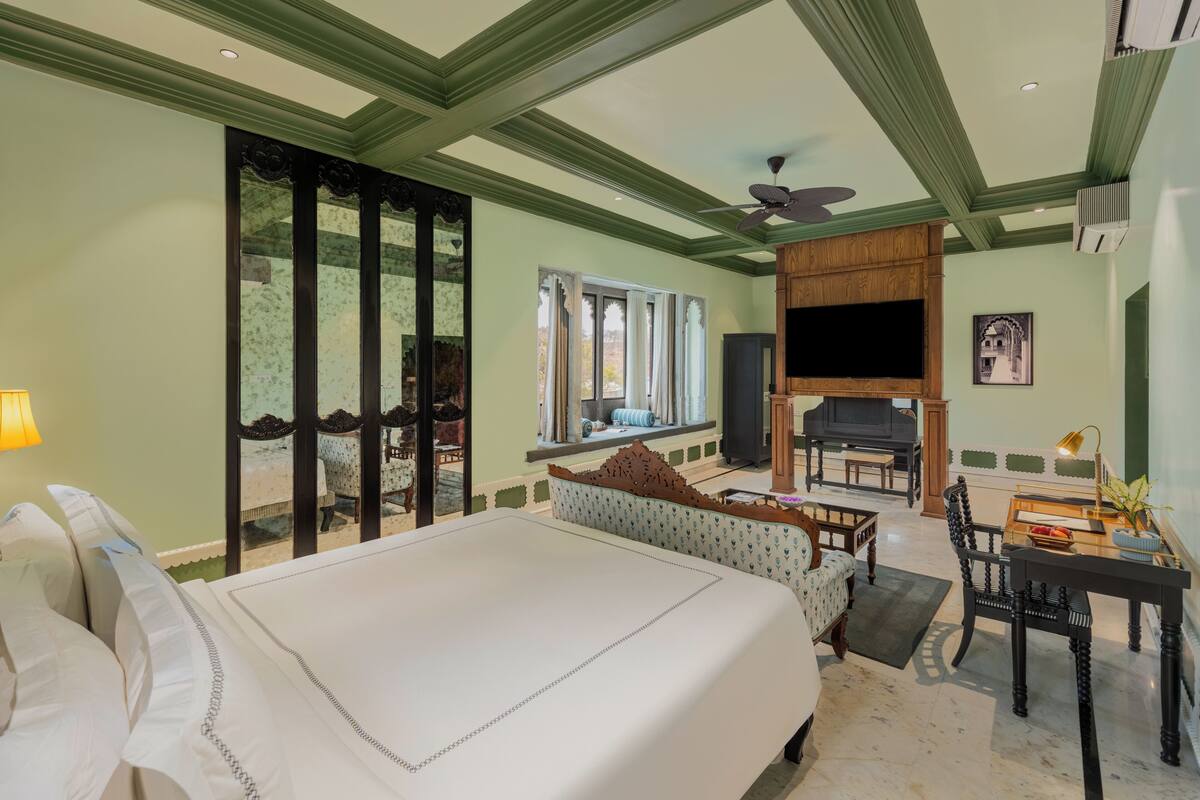 Zimmer (Palace Suite: King Room)