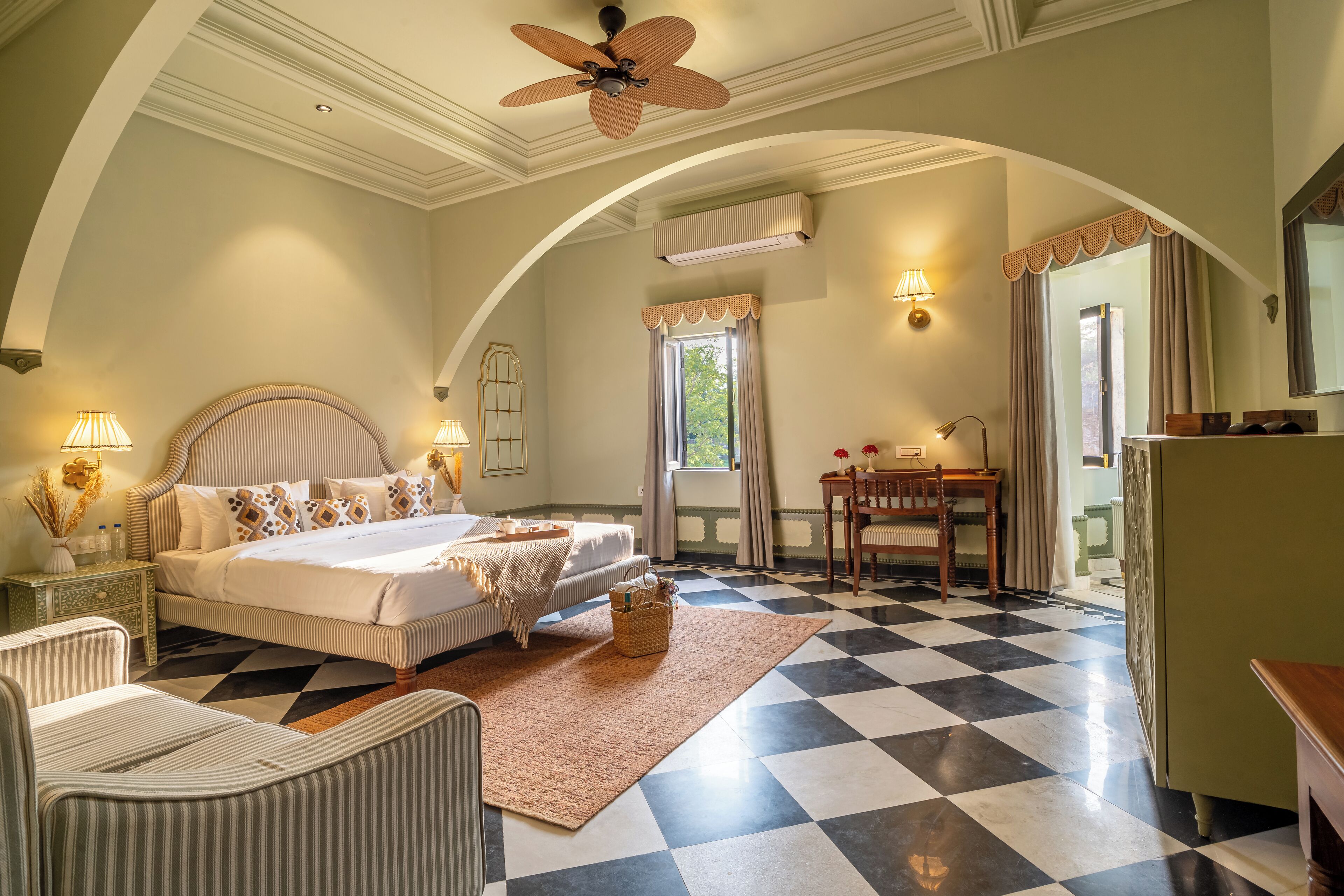 Premier Room | Desk, laptop workspace, soundproofing, iron/ironing board