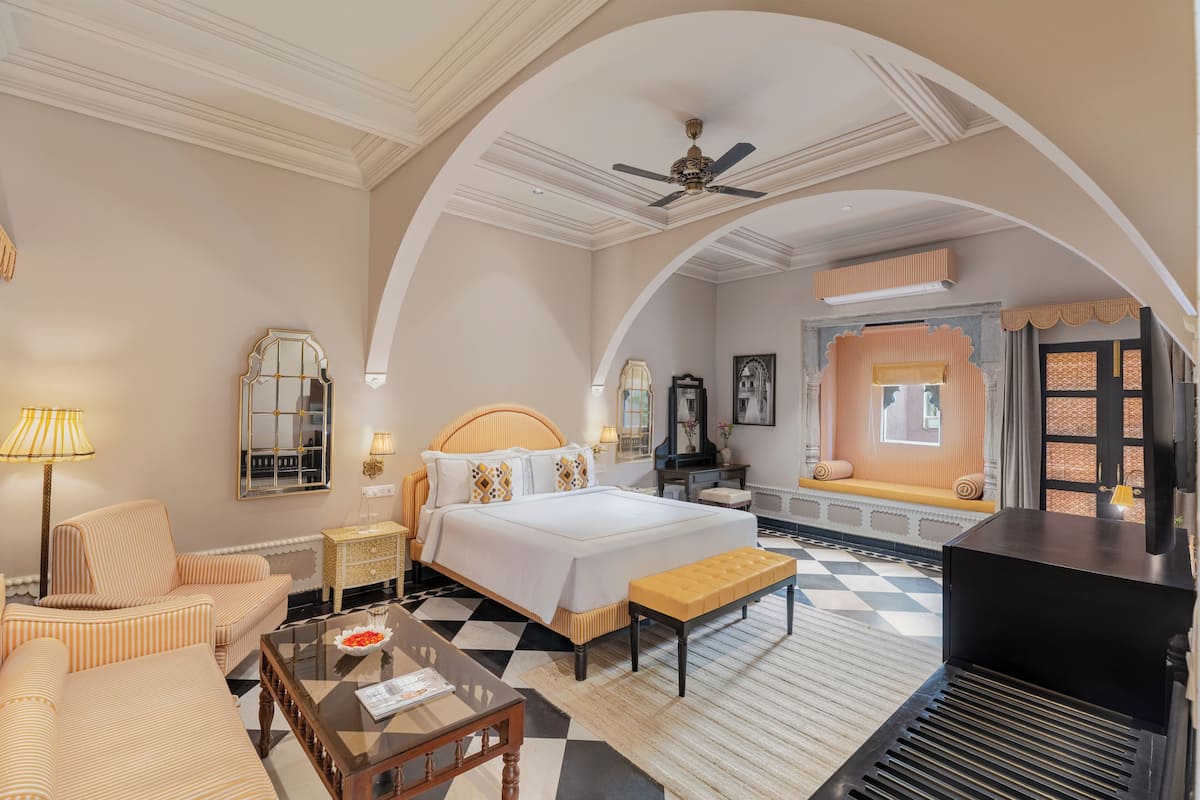 Luxury Room With Plunge Pool | Desk, laptop workspace, soundproofing, iron/ironing board