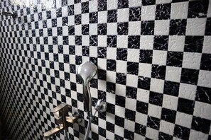 Superior-dobbeltværelse | Badeværelse | Hjemmesko, håndklæder, Sæbe, Toiletpapir