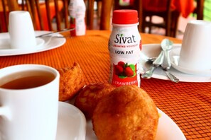 Free daily buffet breakfast  - Donnie lodge (Arusha)