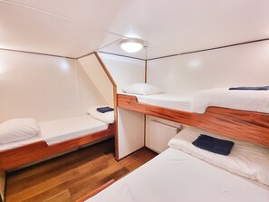 Classic Triple Room | Free WiFi