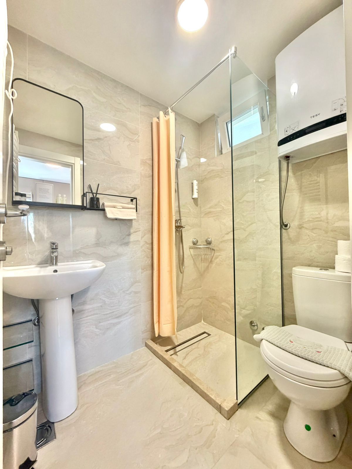 City Studio | Bathroom