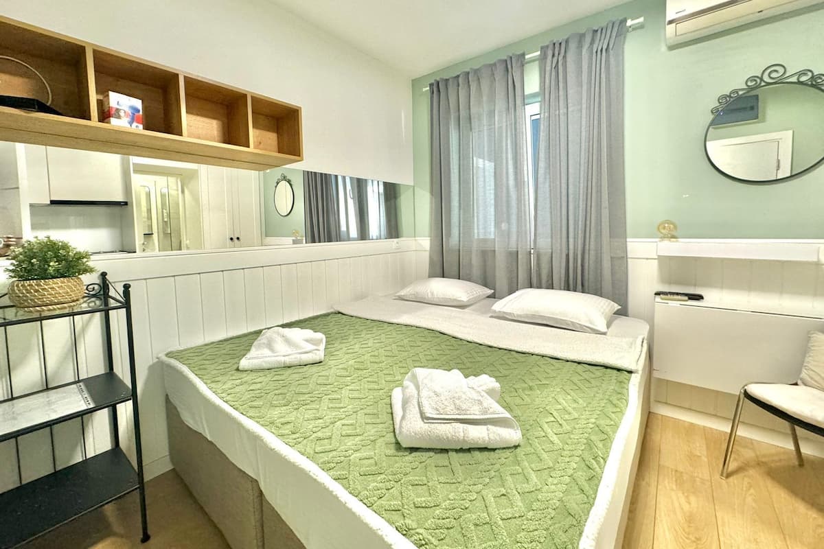 Traditional Studio | Premium bedding, memory foam beds, soundproofing, iron/ironing board