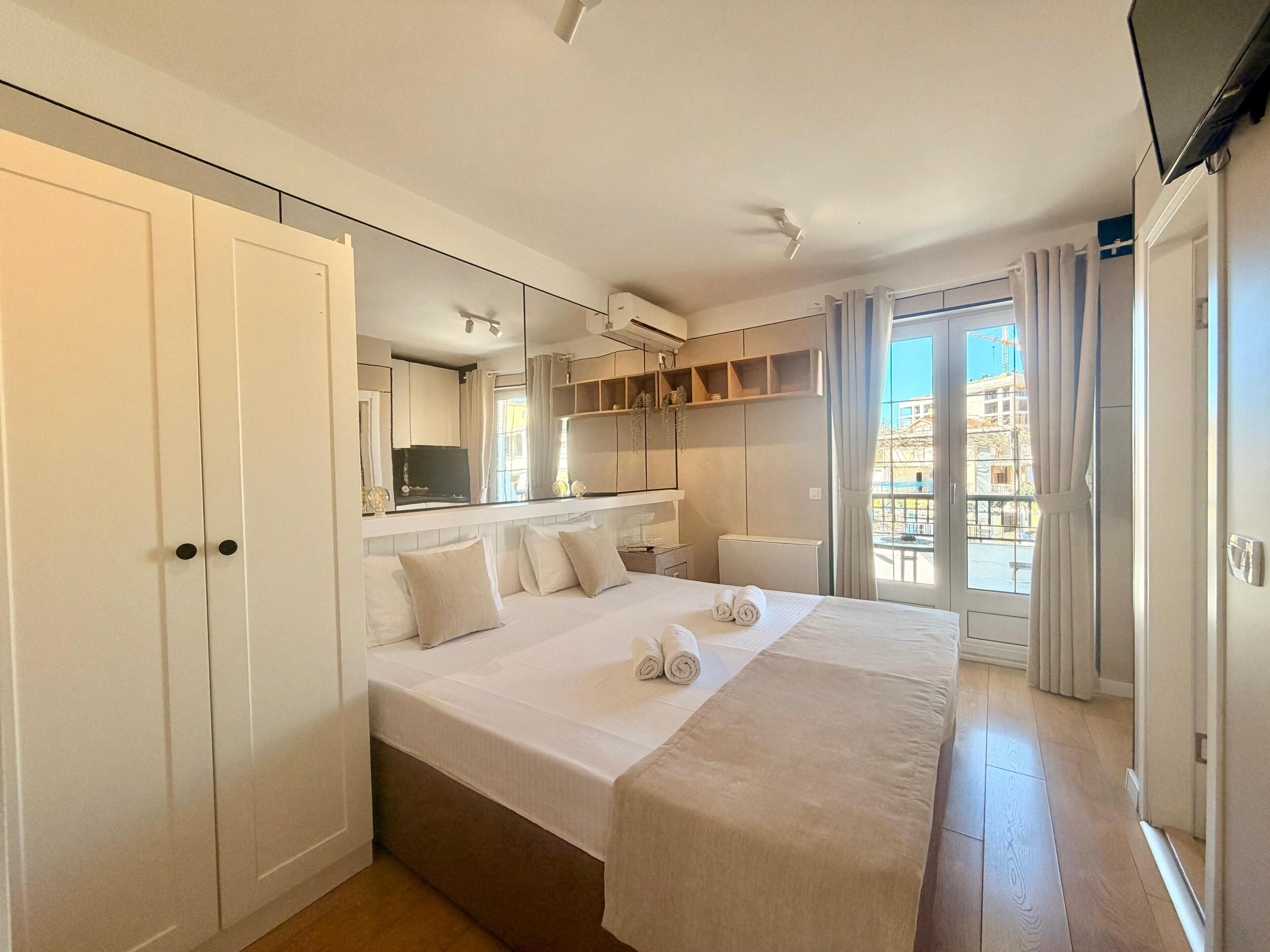 Estudio estándar, balcón | Ropa de cama de alta calidad y colchones viscoelásticos