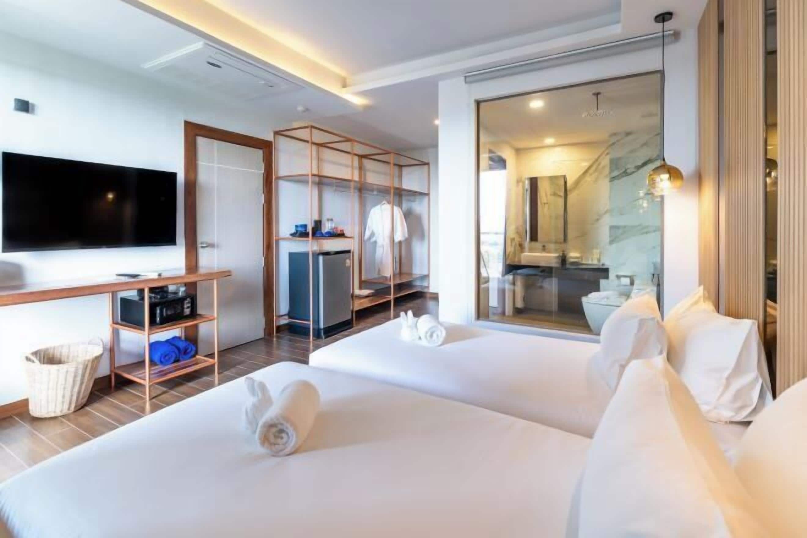 Coffres-forts dans les chambres, bureau, Wi-Fi gratuit, draps fournis