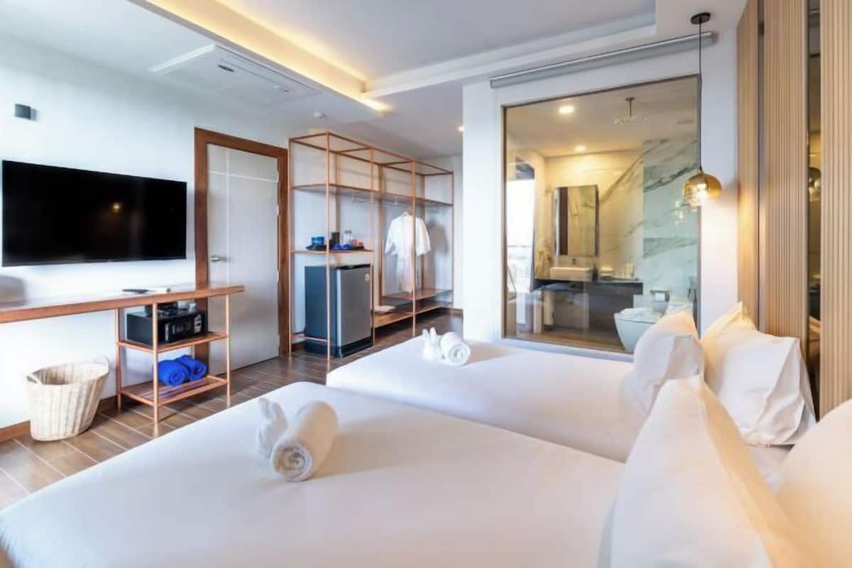 Coffres-forts dans les chambres, bureau, Wi-Fi gratuit, draps fournis