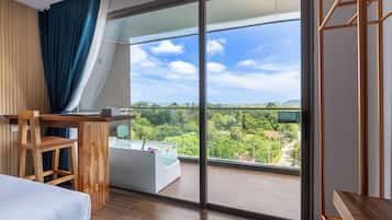 In-room safe, desk, free WiFi, bed sheets