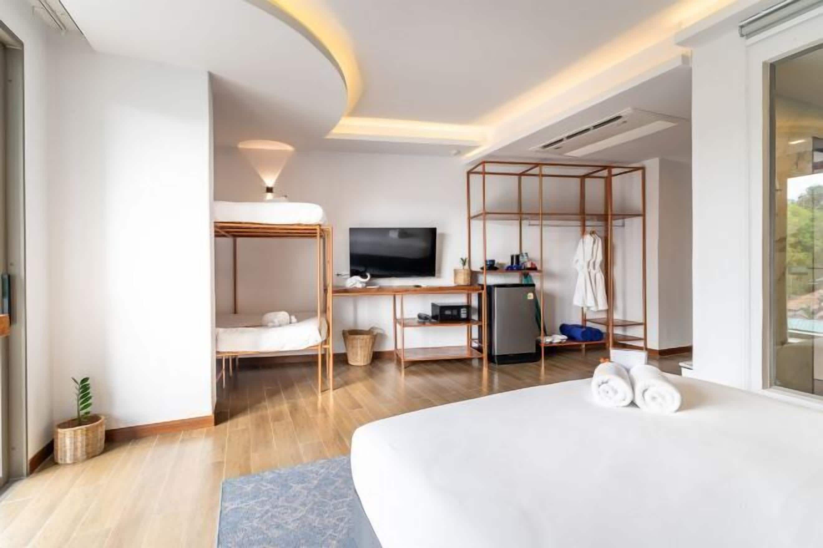 Coffres-forts dans les chambres, bureau, Wi-Fi gratuit, draps fournis