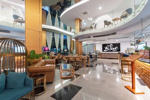Breakfast area - The Blue Mavi Hotel (Chalong)