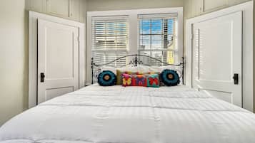 2 bedrooms, WiFi, bed sheets