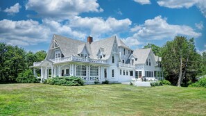 Exterior - Seven Gables by Bayley Vacation Rentals (Kennebunk)