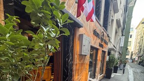 施設の正面