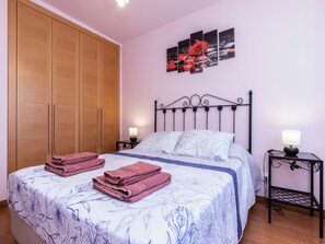 1 bedroom, WiFi, bed sheets - Belize Apartment, Rocha Beach, Portimão (Portimão)