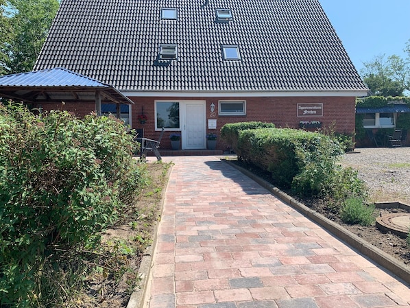 Exterior - Small but nice - the renovated Austernperle vacation apartment (Dagebüll)