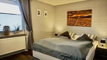 1 bedroom, travel crib, free WiFi