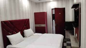 Free WiFi, bed sheets