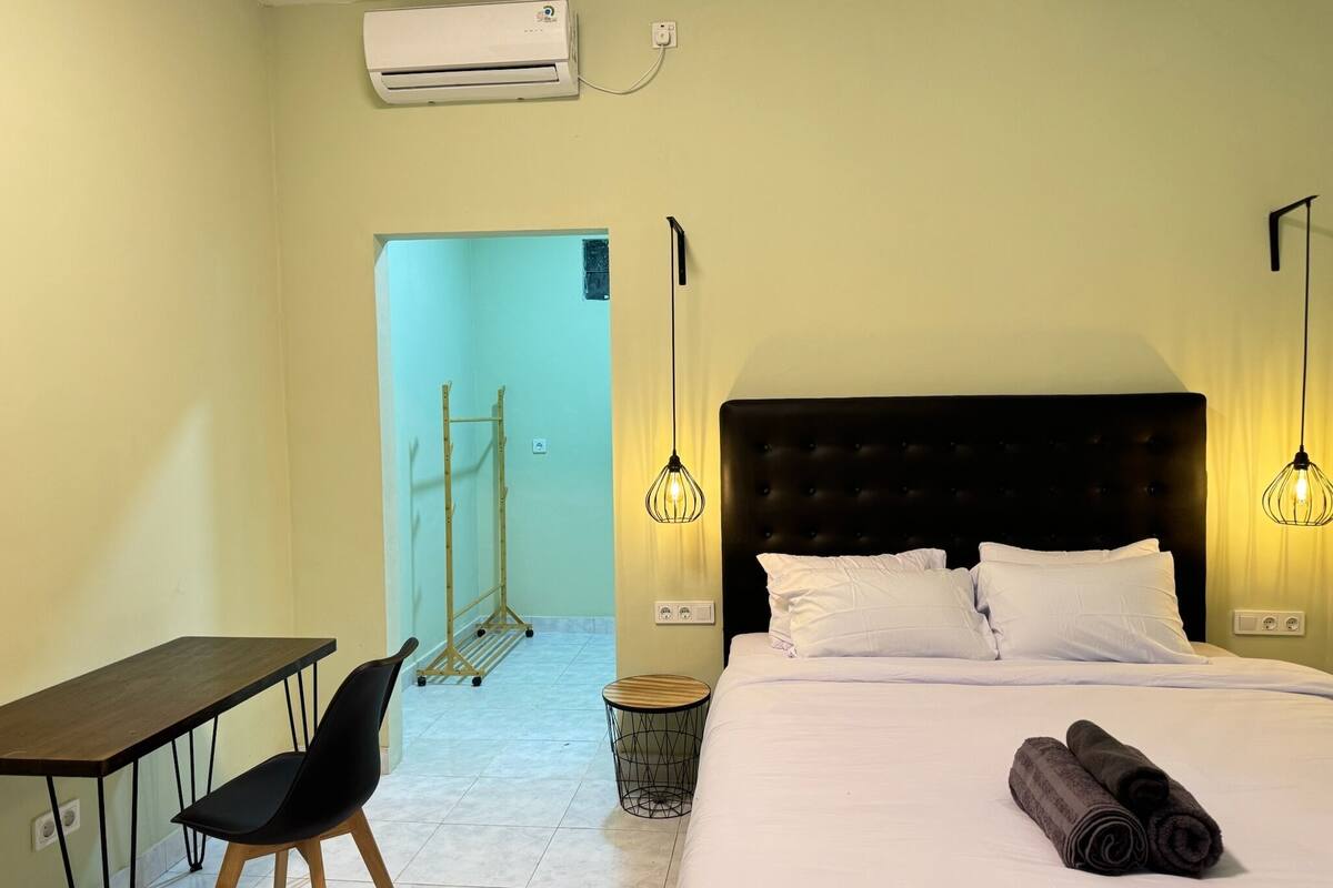 Comfort Double Room, Courtyard View | Laptop workspace, WiFi (free)