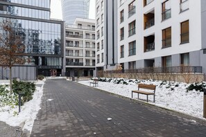 Exterior - Lumina lux apart near Uprising Museum (Warsaw)