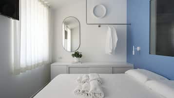 Standard-Doppelzimmer | Betten mit Memory-Foam-Matratzen, Verdunkelungsvorhänge