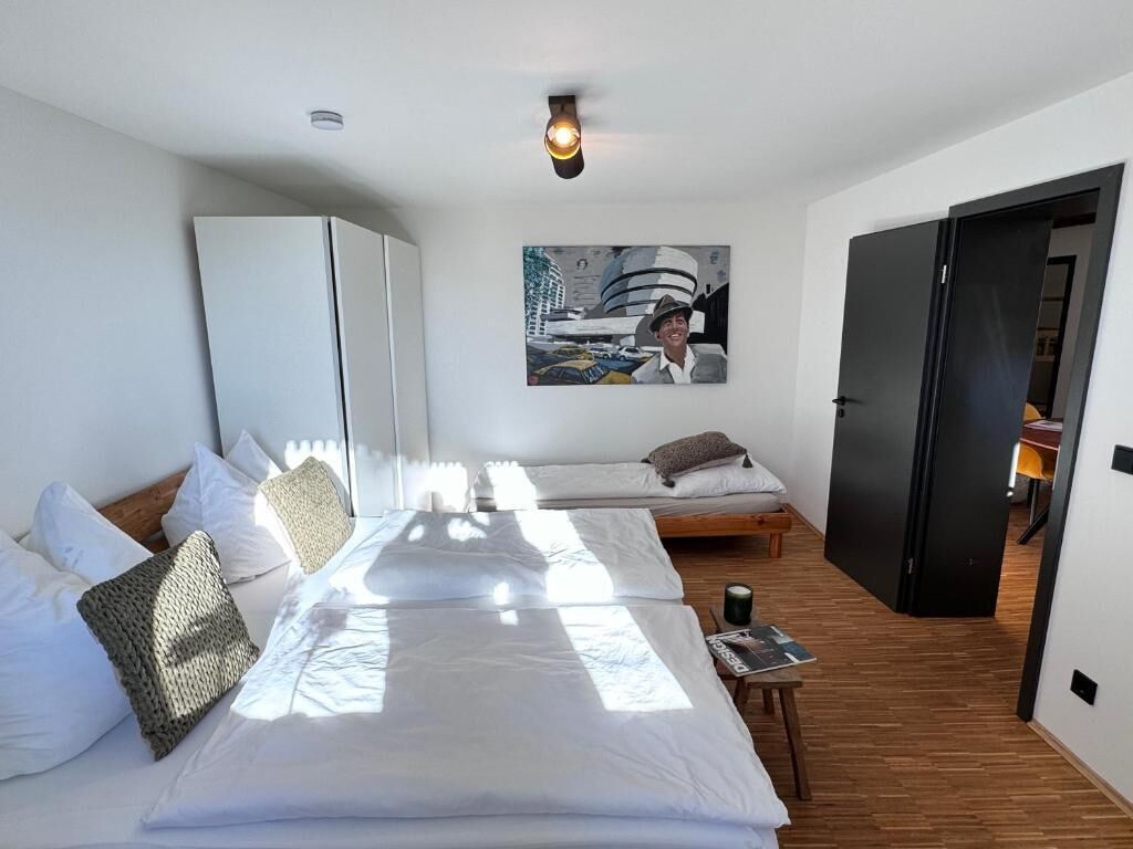 4 makuuhuonetta, Wi-Fi, vuodevaatteet