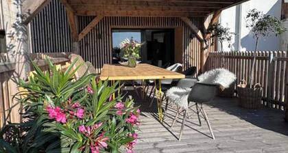 SunDeck Apartment