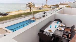 Apartment, 2 Bedrooms, Oceanfront | Teres/patio