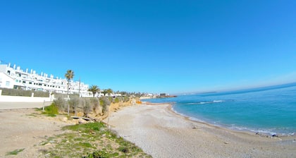 Apartamentos LA PARRETA PRIMERA LÍNEA