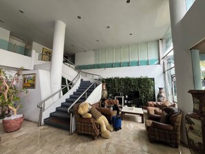 Sala de estar en el lobby