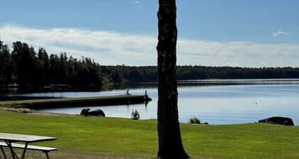 Hus komplett hem stor bastu och stor tomt