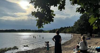 Hus komplett hem stor bastu och stor tomt